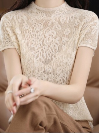 Elegant lace short-sleeved T-shirt