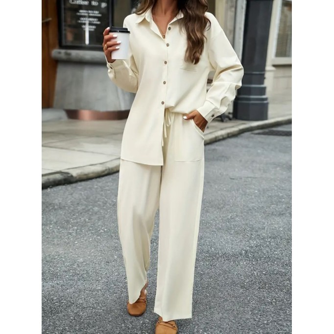 Elegant loose shirt and pants suit