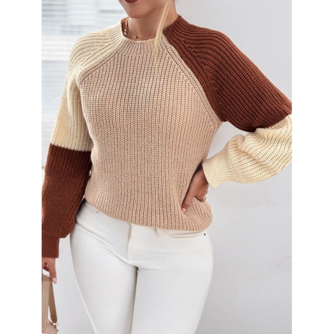 Simple market pullover sweater with rotator sleeves in contrasting colors