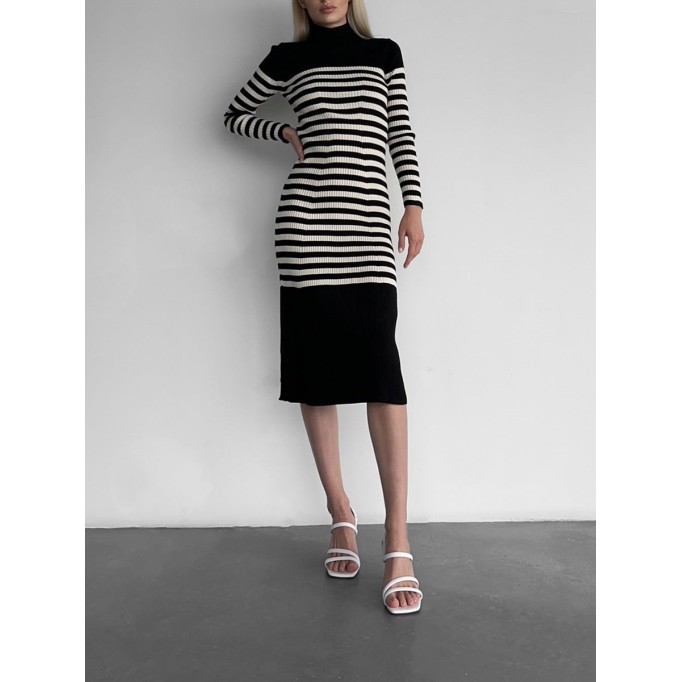 Stylish contrast striped dress