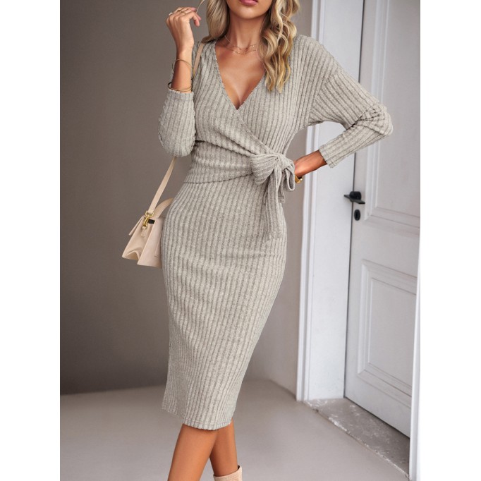 V-neck long-sleeved knitted strappy dress