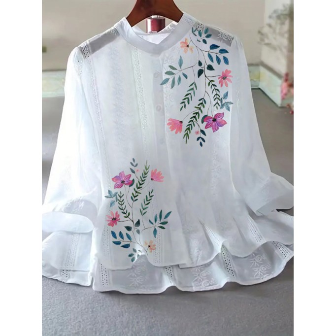 Vintage ladies position embroidered blouse blouse