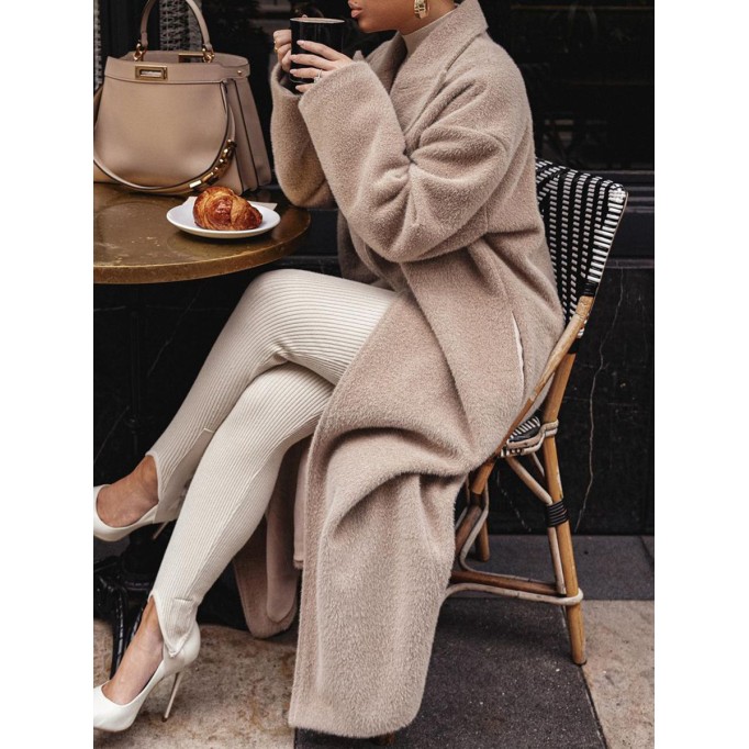 Warm long sleeved long woolen coat