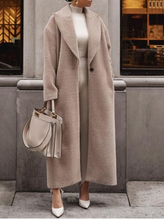 Warm long sleeved long woolen coat