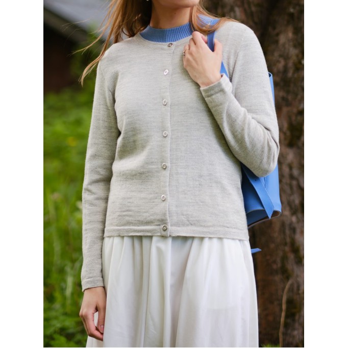 Women's light grey woven wool sweater