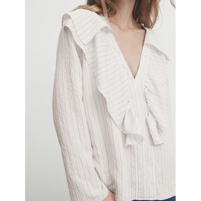 Women's V-neck ruffled blouse